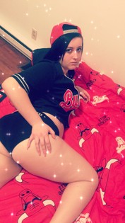 Bella, Chicago escort, Incall Chicago Escort Service