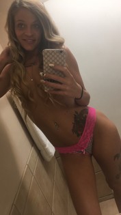 Caitlynlovee , Chicago call girl, Blow Job Chicago Escorts – Oral Sex, O Level,  BJ